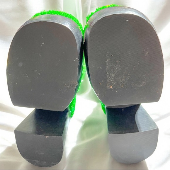 Size 7…….…Unique Daisy Turf Black Platform Boots. New……dELiA*s #007 - Picture 7 of 7